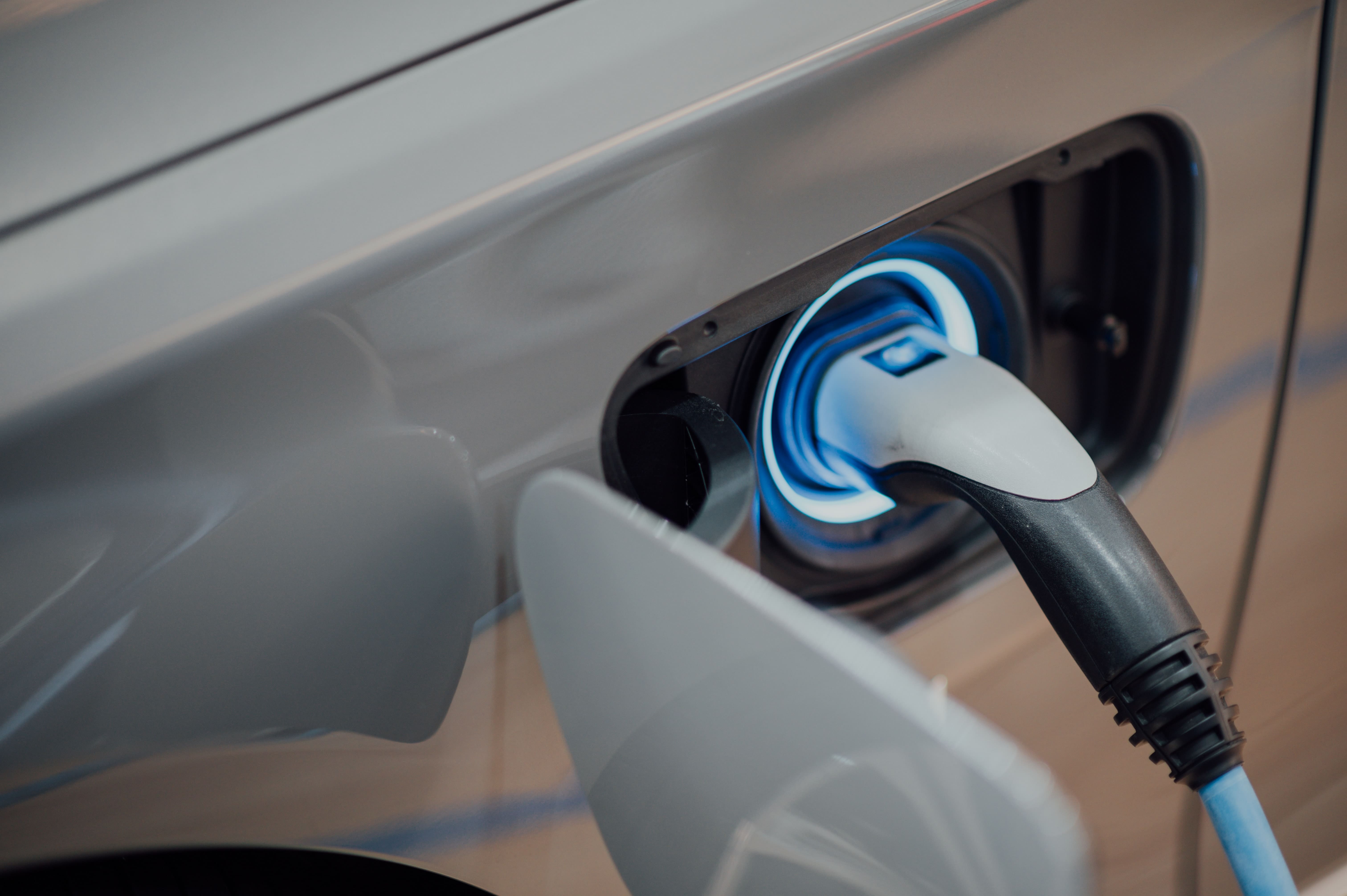 What Are Some Exciting Features For Electric Vehicles In 2022?