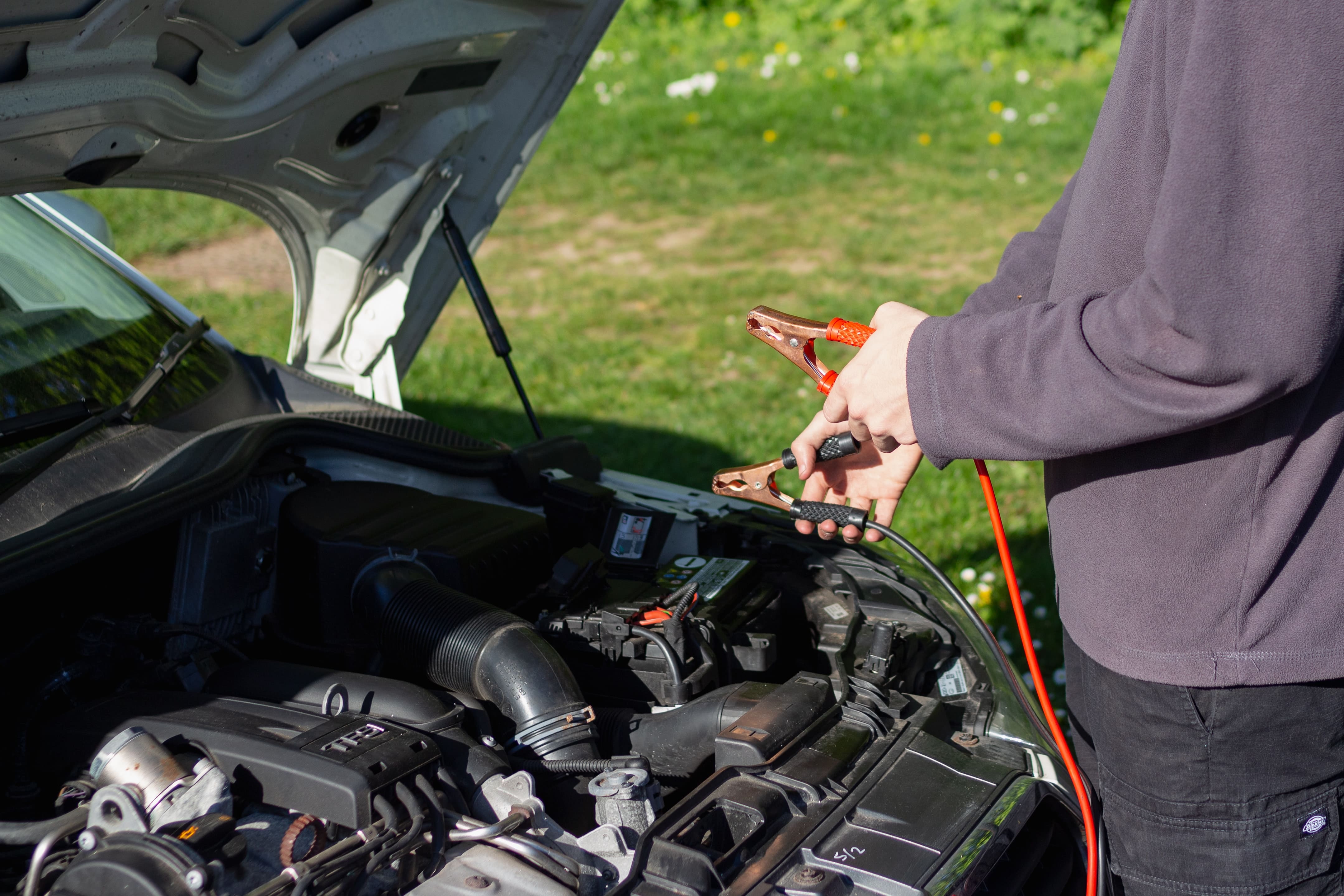 Jumpstarting Your Car: 3 Helpful Tips For Beginners