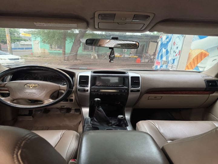 2004 Toyota Land Cruiser Prado