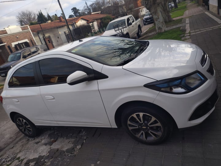 2014 Chevrolet Onix